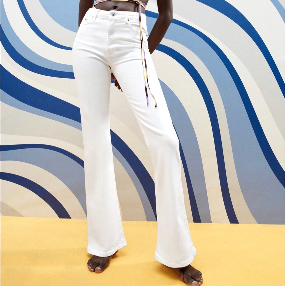 NWT- Zara - the Skinny flare jeans- off white- Sz 6